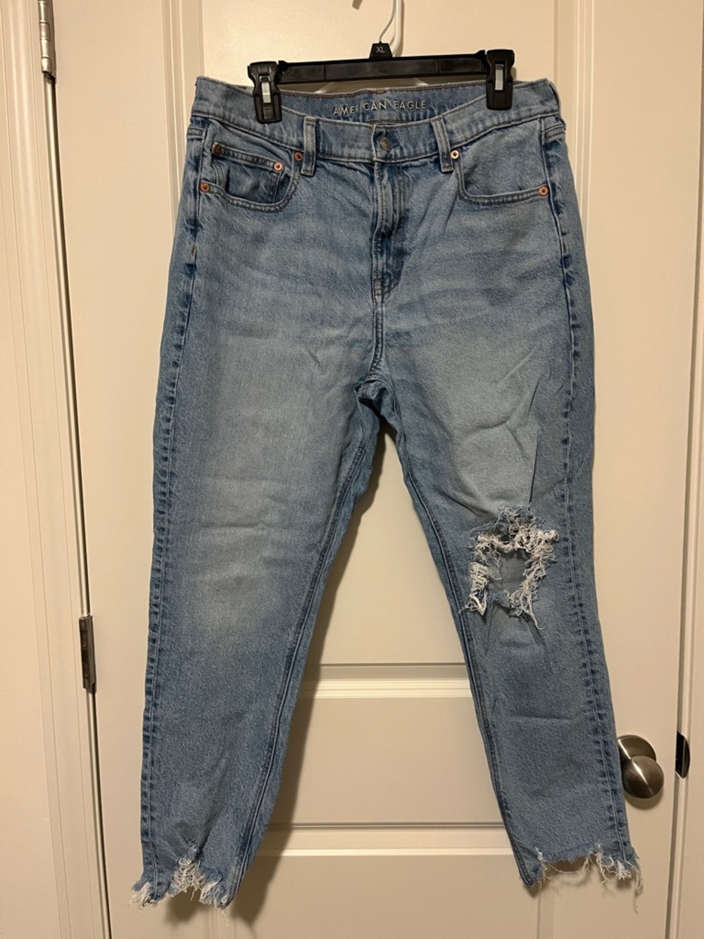 American Eagle Outfitters Light Wash Distressed Boyfriend Jeans